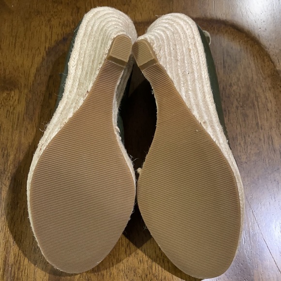 Micheal Kors Greed wedges - Picture 7 of 7